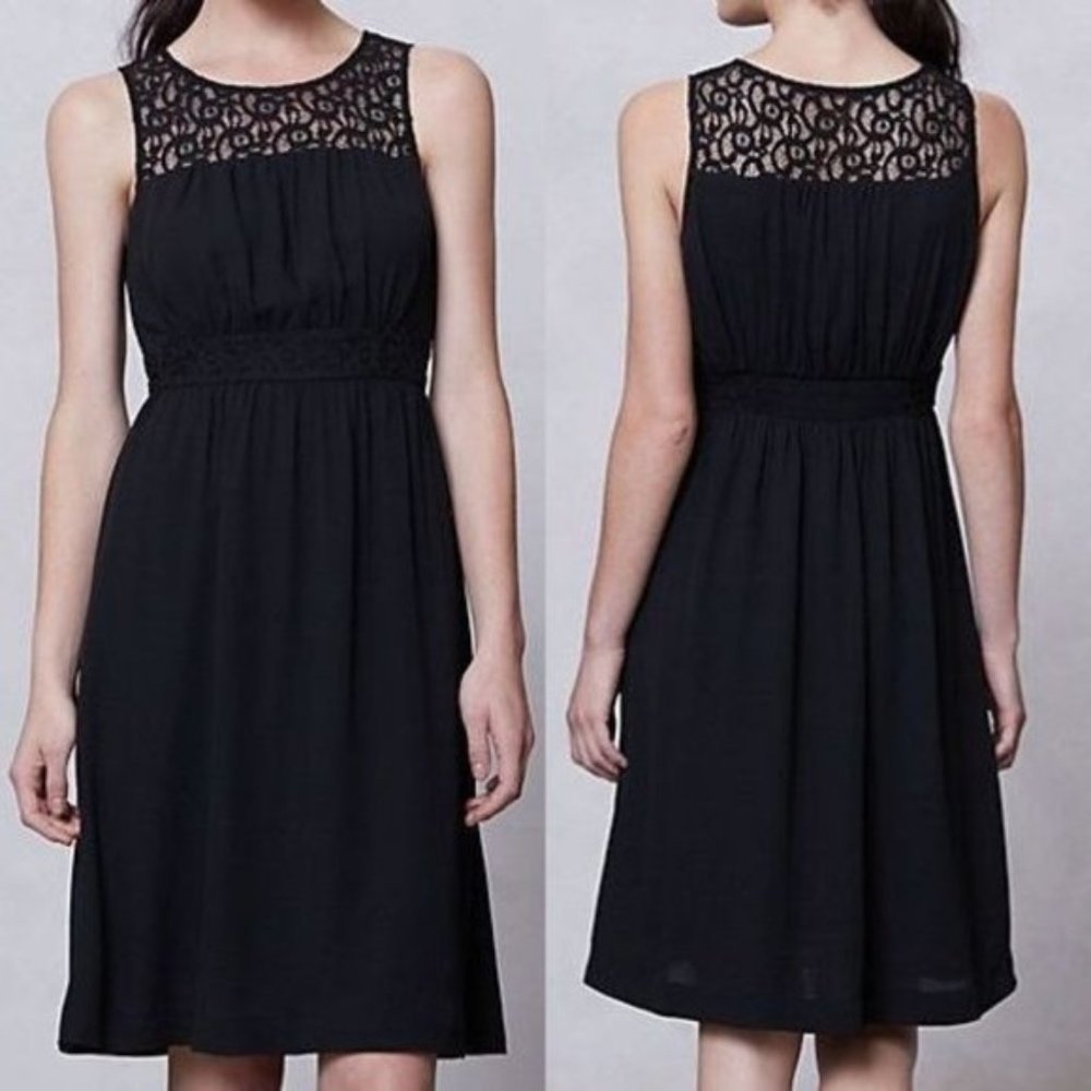 ANTHROPOLOGIE HD in Paris Lace-Yoke Dress Black in Size 0